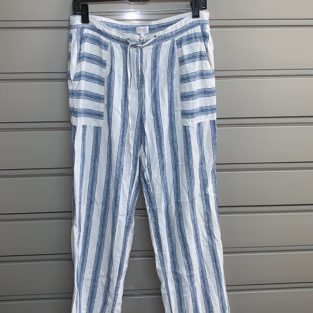 Laundry by Shelli Segal linens blue striped pants